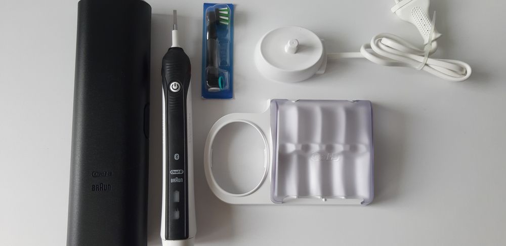 Szczoteczka elektryczna Oral-B SMART 4 4500