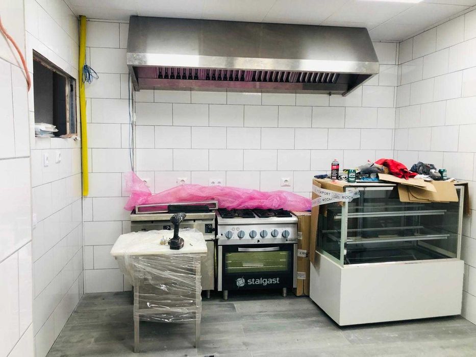 HOT Cozinha industrial inox 240 cm – grande capacidade – COMO NOVA