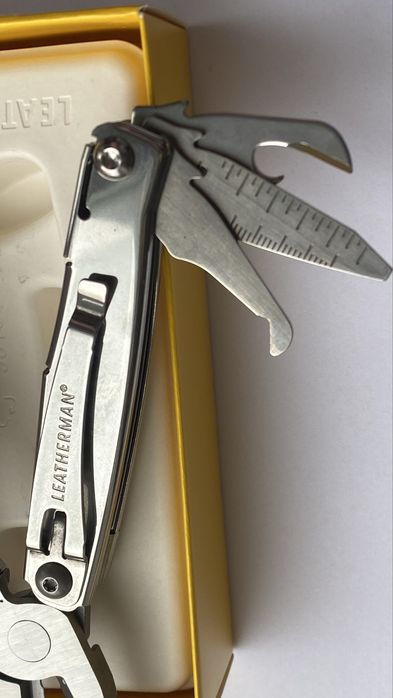 Leatherman REV мультитул