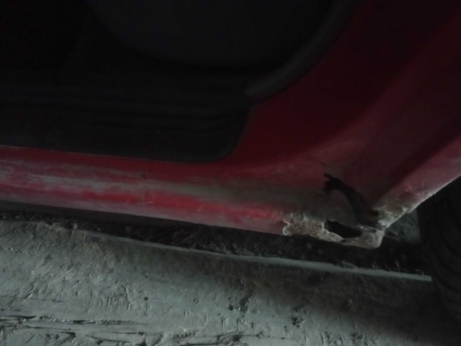 продам Nissan Primera 1996 року цілим або по зч,обмін на газ 69