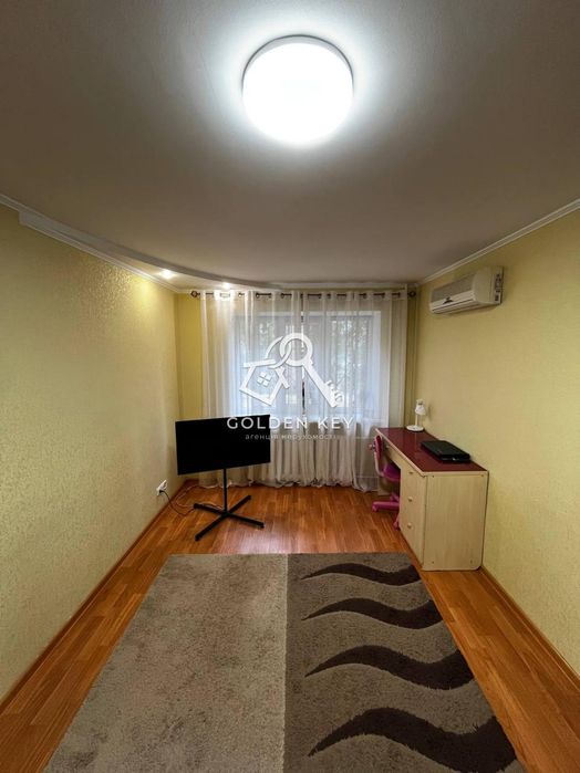 Продаж двокімнатної квартири, Пруди