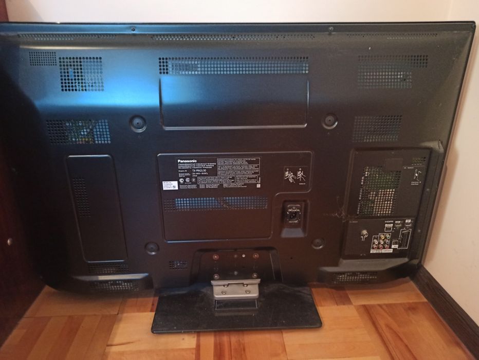 Плазменний телевізор PANASONIC   діагональ 42д.у  відмінному стані,