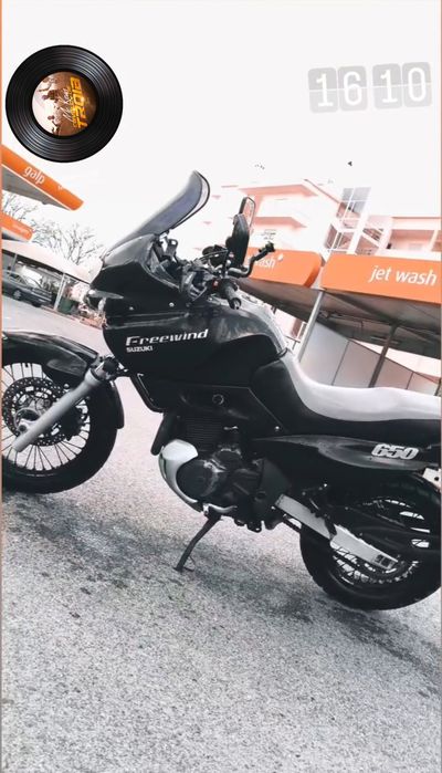 XF650 Freewind ( motor DR650 num modelo trail )