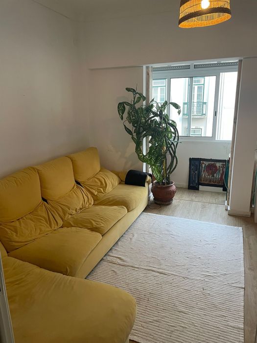 OFERTA ÚNICA Sofa-cama grande 4 lugares com chaise long