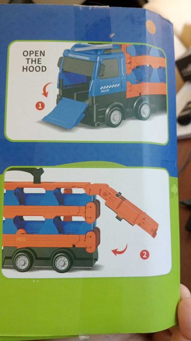 Camião Porta-Carros de 2 Andares c/ Lançador + 12 Carrinhos