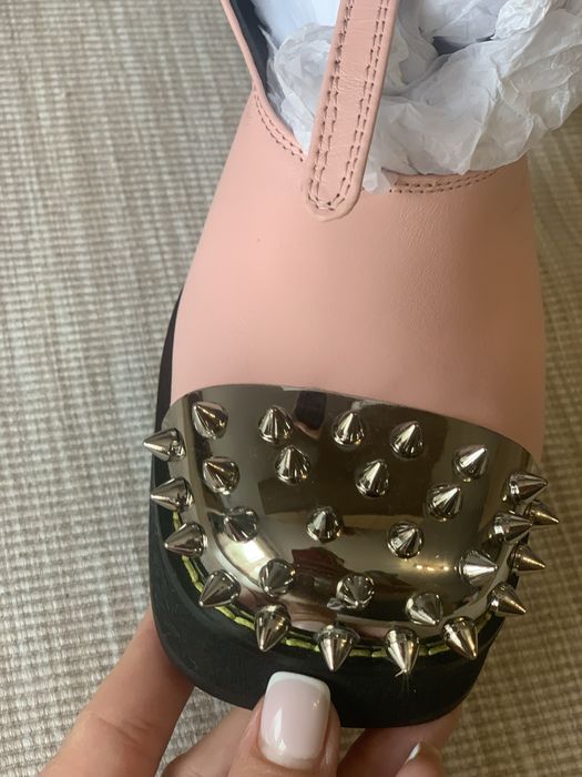 nowe skórzane buty
