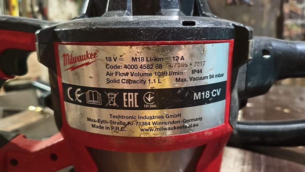 Пилосос Milwaukee M18
