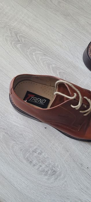 Buty meskie skora 43