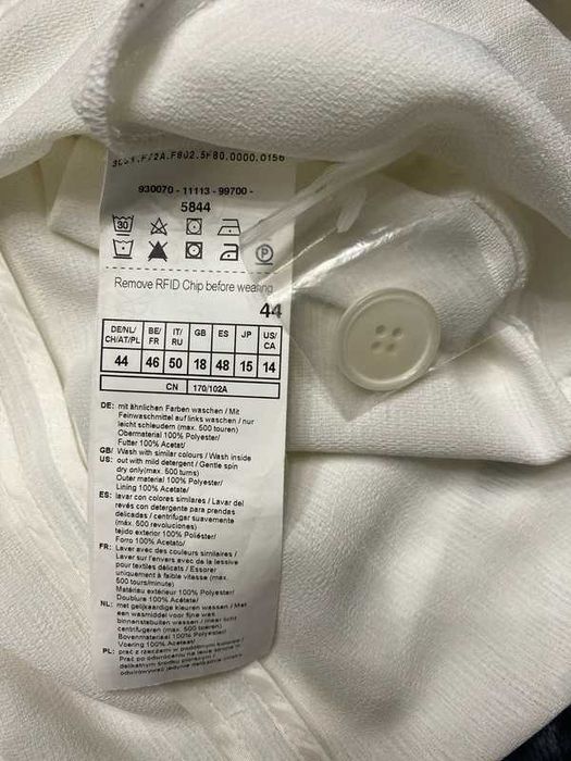 Biała elegancka marynarka, żakiet Taifun