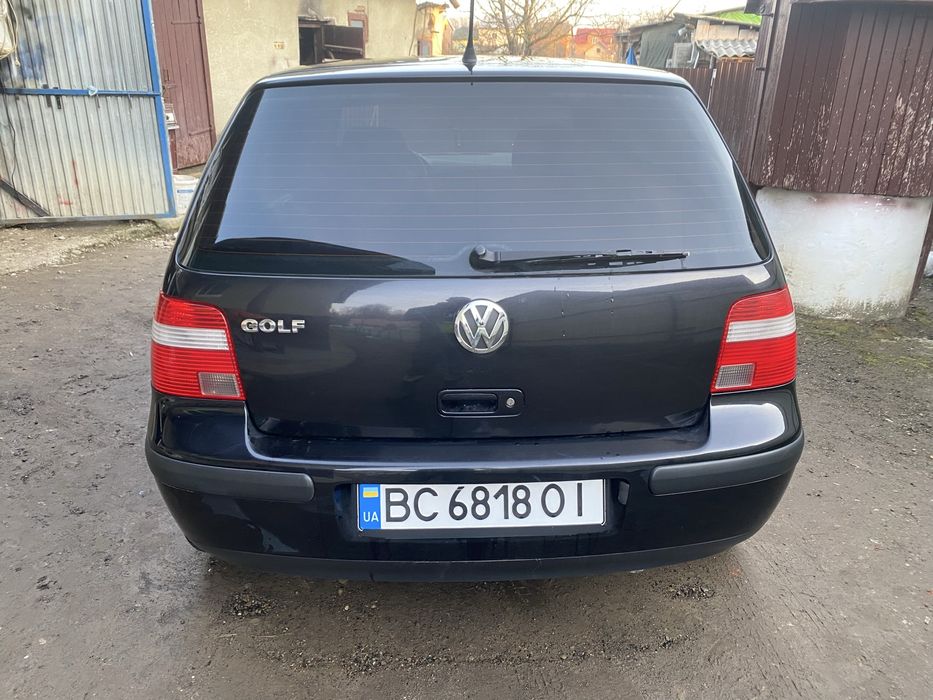 Голф 4 2004 року