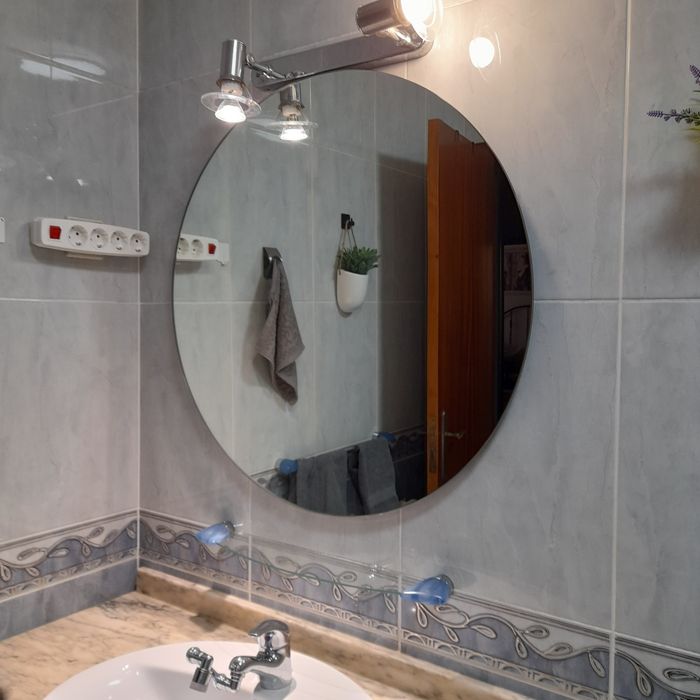 Espelho redondo 75cm diâmetro, em otimo estado (oferta de prateleira)