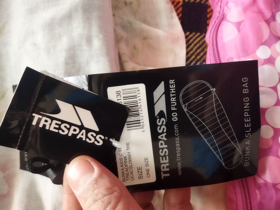 Продам недорого новий спальний мішок Trespass детский англія