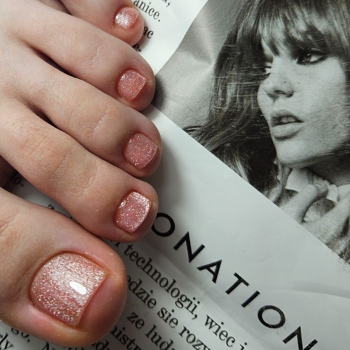 Педикюр, манікюр (цент міста)