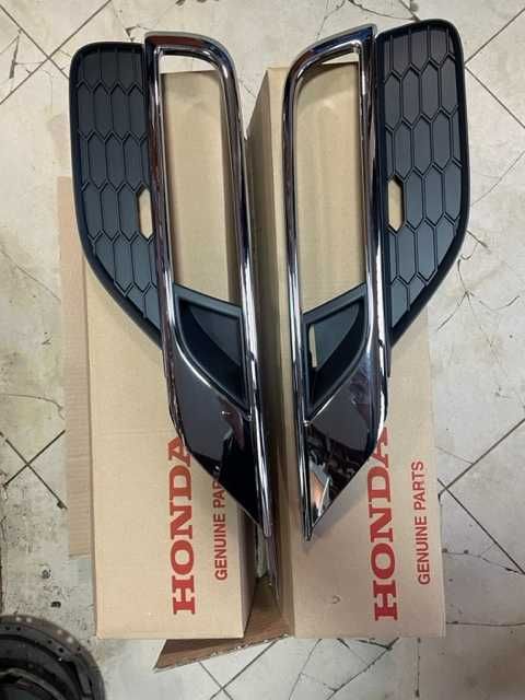 Honda CRV IV lift - zaślepka kratka halogenu prawa lewa Nowa oryginał