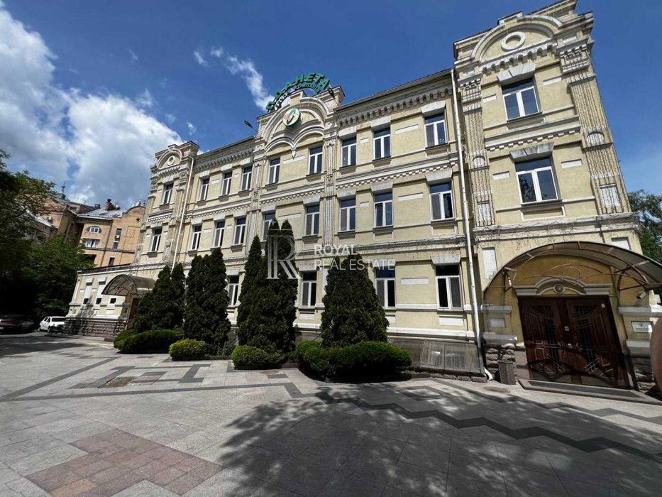 Оренда Ціла будівля Київ Поділ вул. Костянтинівська 1000 м² 30 кімнат Окрема будівля Генератор Укриття Паркінг 20 авто Метро 12 хв