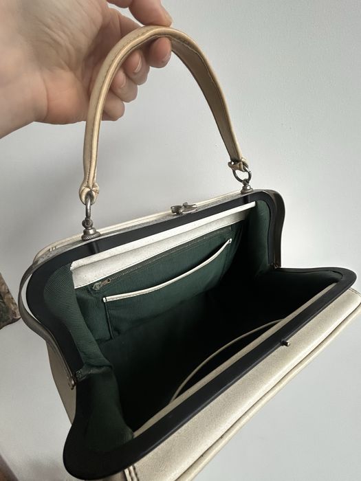 Mala em pele vintage de senhora