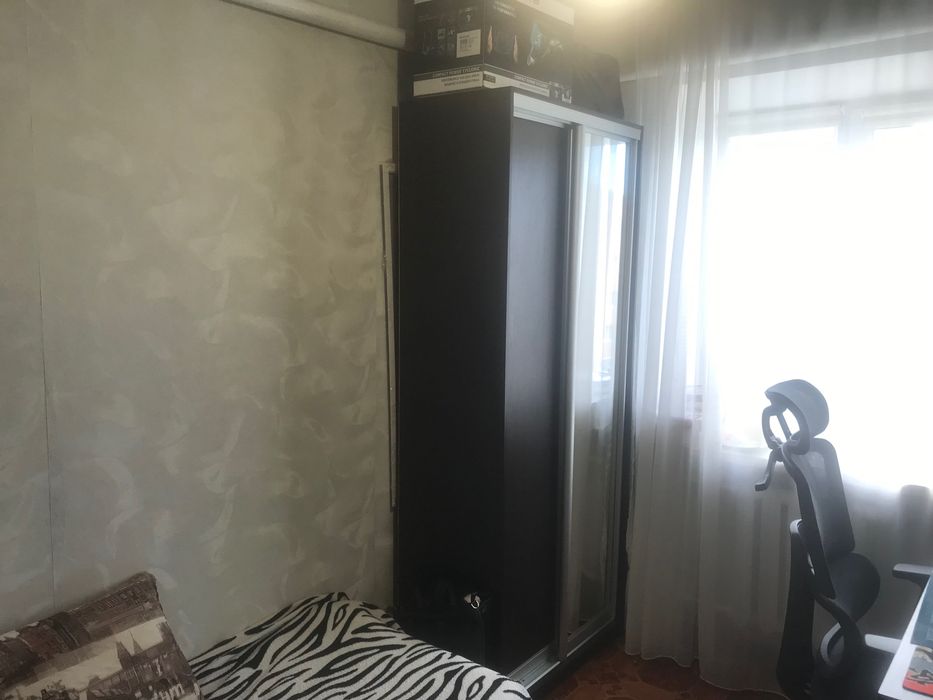 Продам дві кімнати