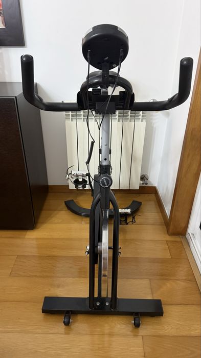 Bicicleta estatica. Como nova446031890964828162