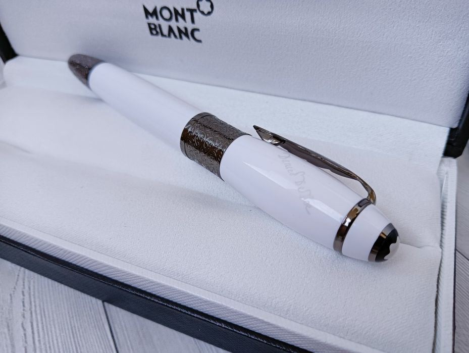 Кулькова ручка Montblanc Daniel Defoe шариковая ручка