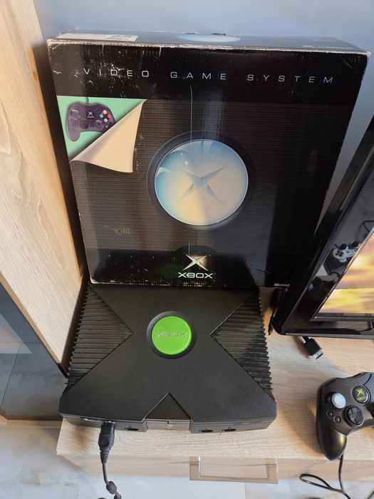 Retro konsola xbox classic pad okablowanie gra  pudełko box