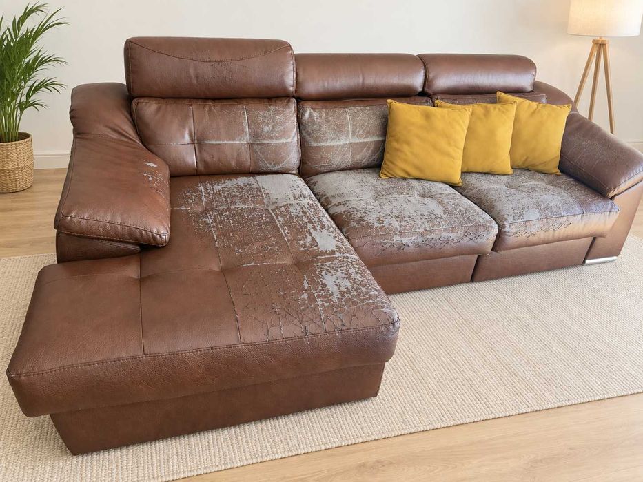 Sofá chaise longue muito confortável, com cerca de 4 anos.