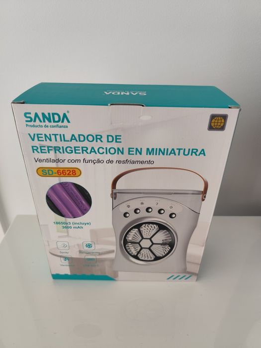 Ventoinha portátil com vapor de água e luz - Nova
