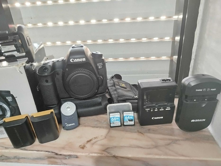 Canon 6d full frame com Grip, quick strap, 64Gb + 64GB e 2 Baterias