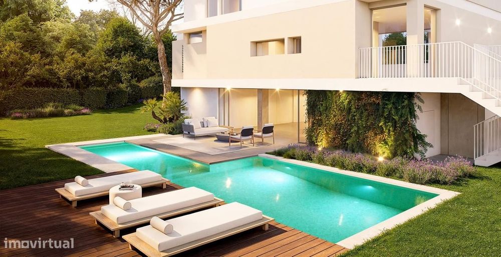 Moradia T4 + 1 com piscina, Oeiras