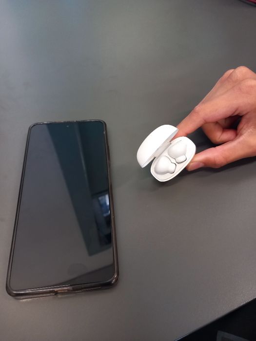 Xiaomi Novo com pouco uso e phone de ouvido Bluetooth