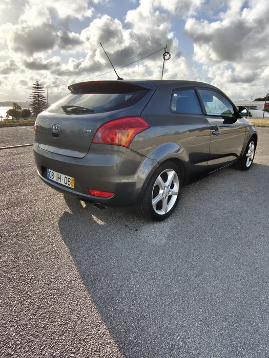 Kia Ceed 1.6 CRDI gasóleo