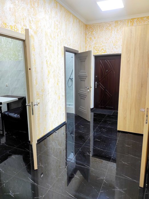 Сдам Офис 160 м2 на Греческой площади. 4 кабинета. С мебелью