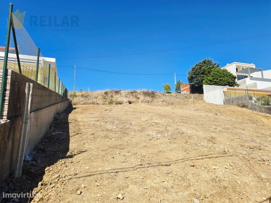 Vialonga - Terreno 337 m2