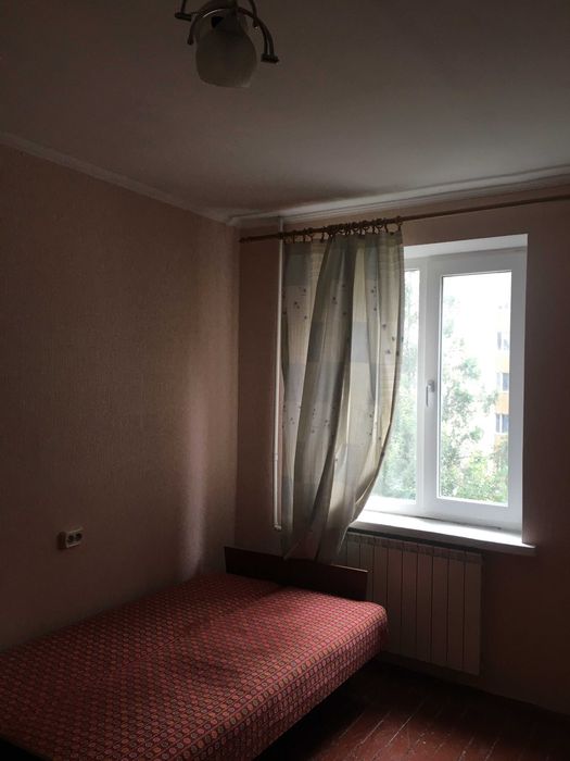 Продам кімнату , пр. Ювілейний, ТРК Украіна.