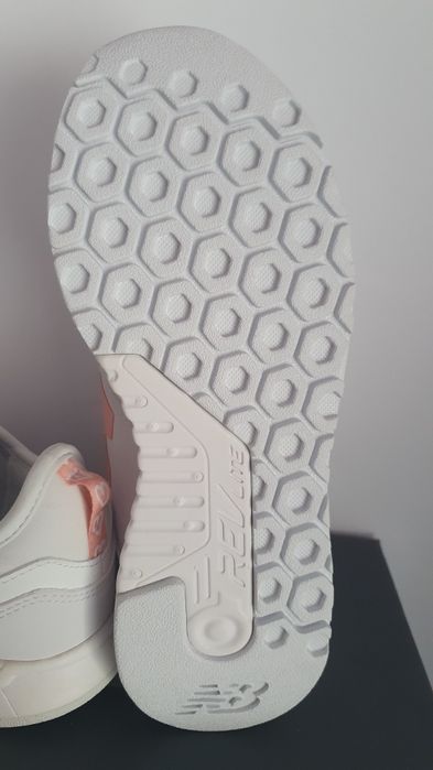 Sneakersy nowe damskie sportowe New Balance w rozmiarze 37.5