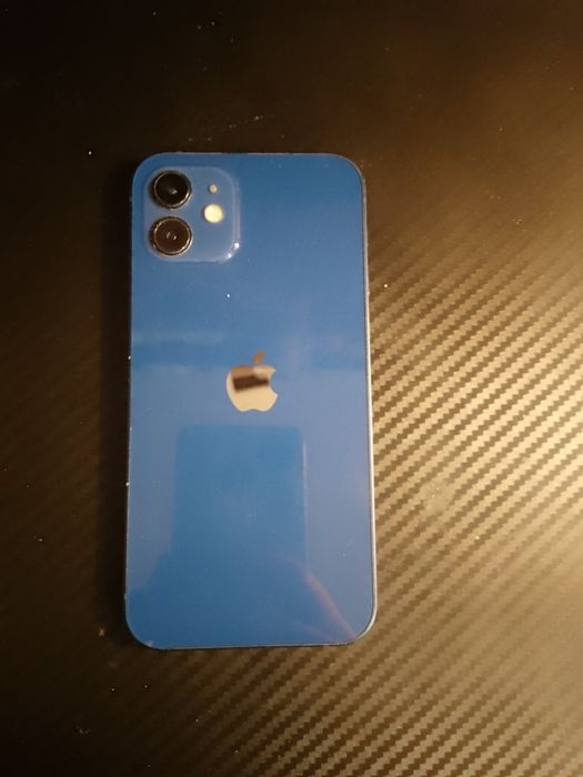 Продам iPhone 12