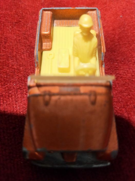 Autko kolekcjonerskie Corgi Jeep
