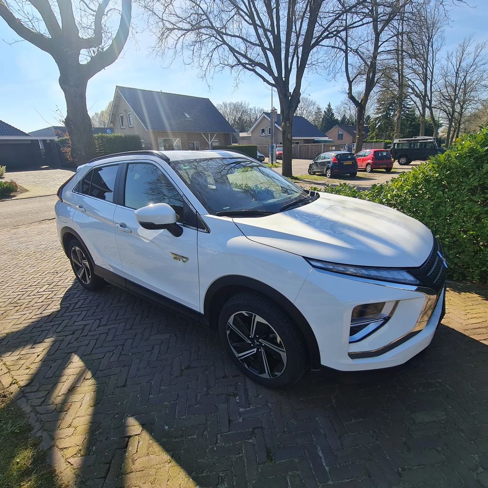 Mitsubishi Eclipse Cross 2.4 PHEV Intens