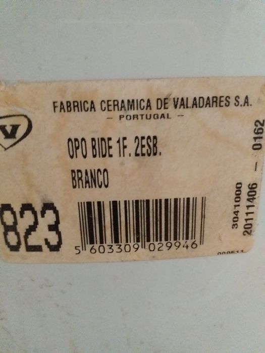 Dois bidés / cada um 15 euros