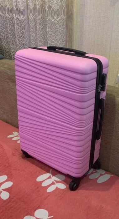 Чемодан на колесах