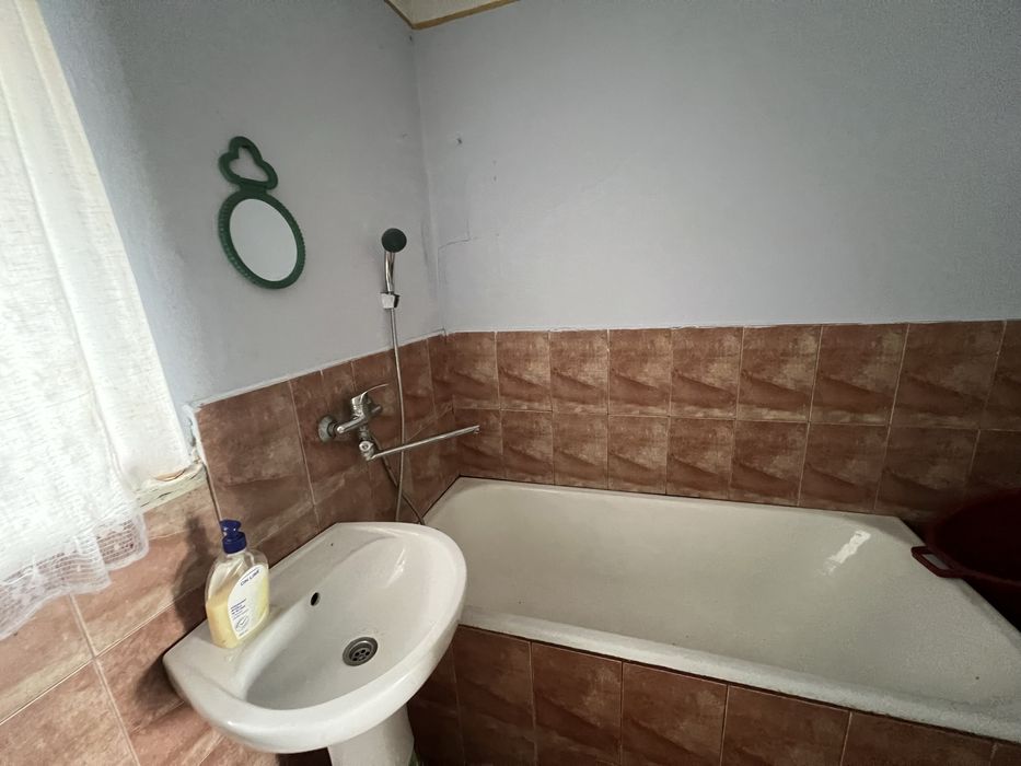 Продаж будинку в Лавках