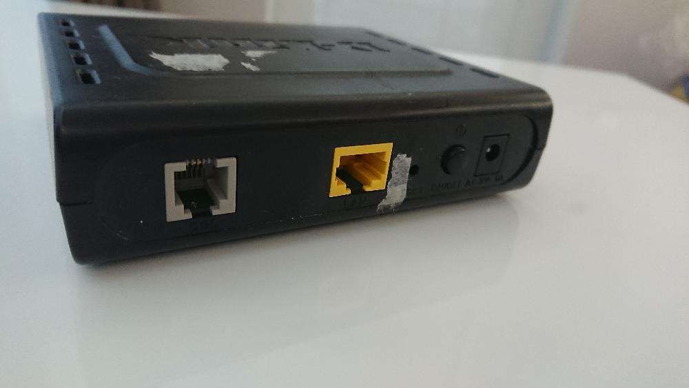 Маршрутизатор D-Link DSL-2500U