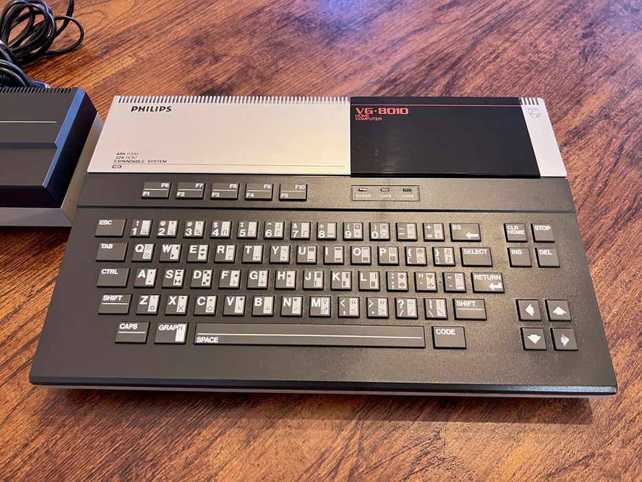 Computador Philips VG-8010 MSX impecavel