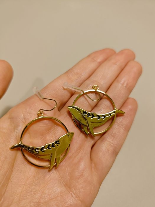 Piękne kolczyki vintage, złote, motyw wieloryba