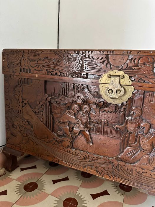 Arca | Mala de Cânfora com Motivos Chineses