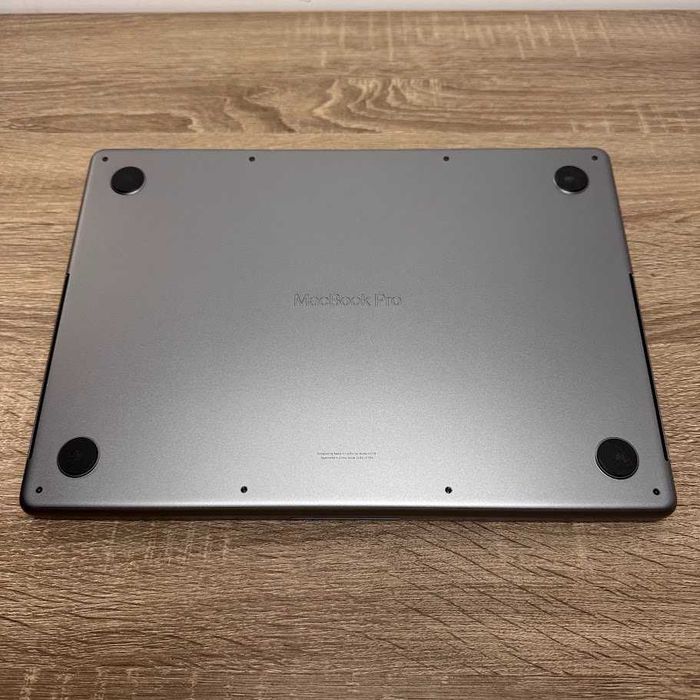 Macbook Pro 14" 2023 M2 Pro / 32Gb / SSD 1000Gb акб:100% (M1420)