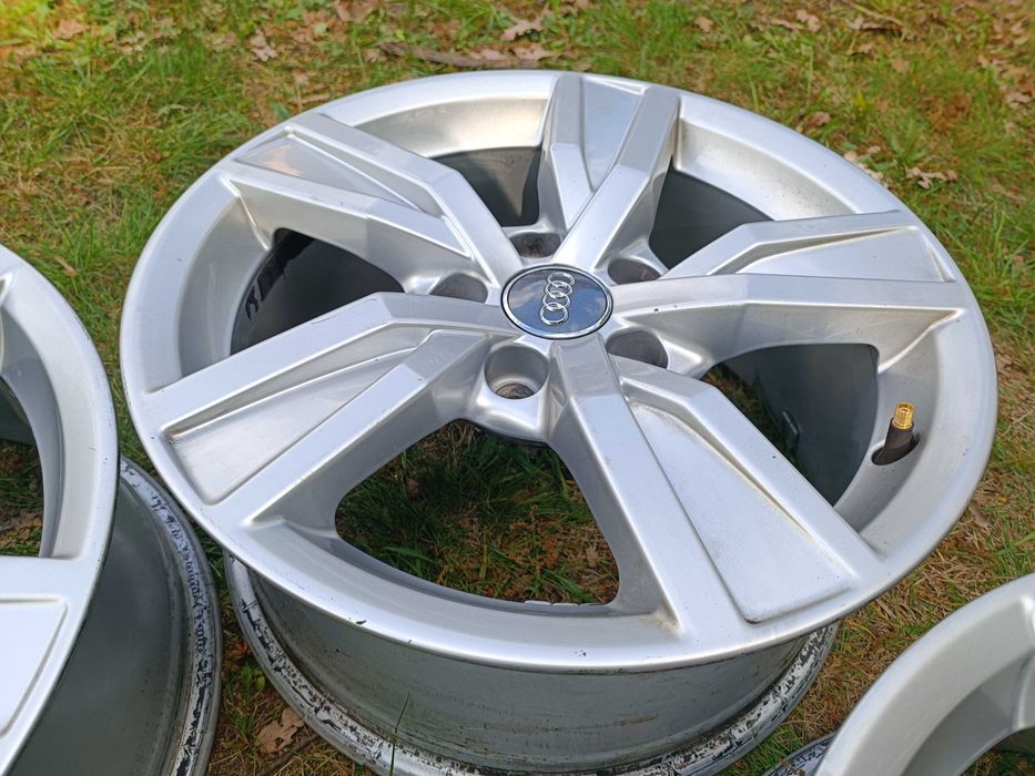 AUDI A4 B9 Felgi 7Jx16 16" ET35 oryginalne Q3 dużo zdjęć Alu felgi