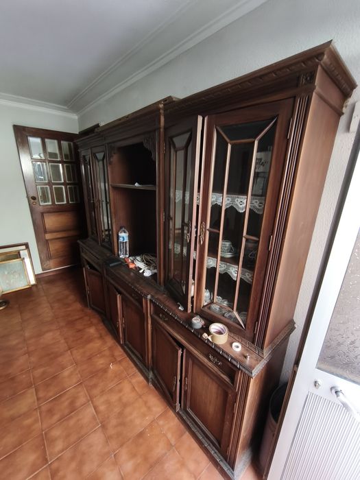 Movel de sala + mesa + cadeiras