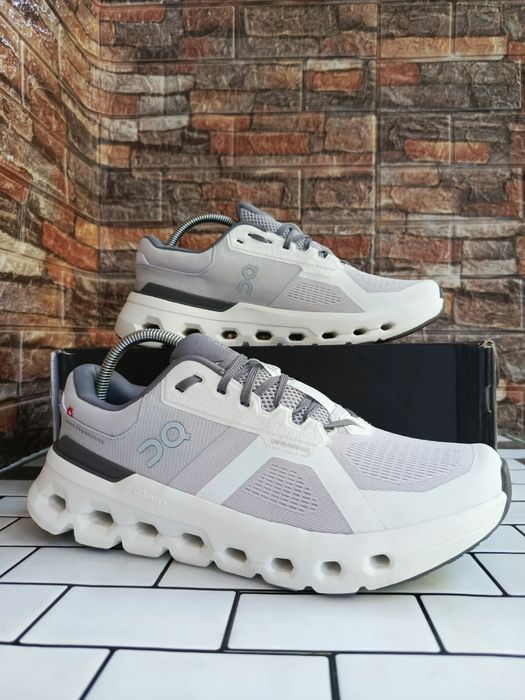 Кросівки  On-cloud (43р.27.5 см )