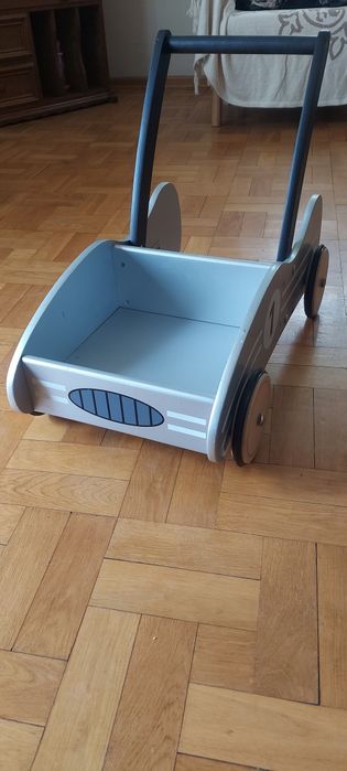 Pinolino wózek pchacz na zabawki do nauki chodzenia