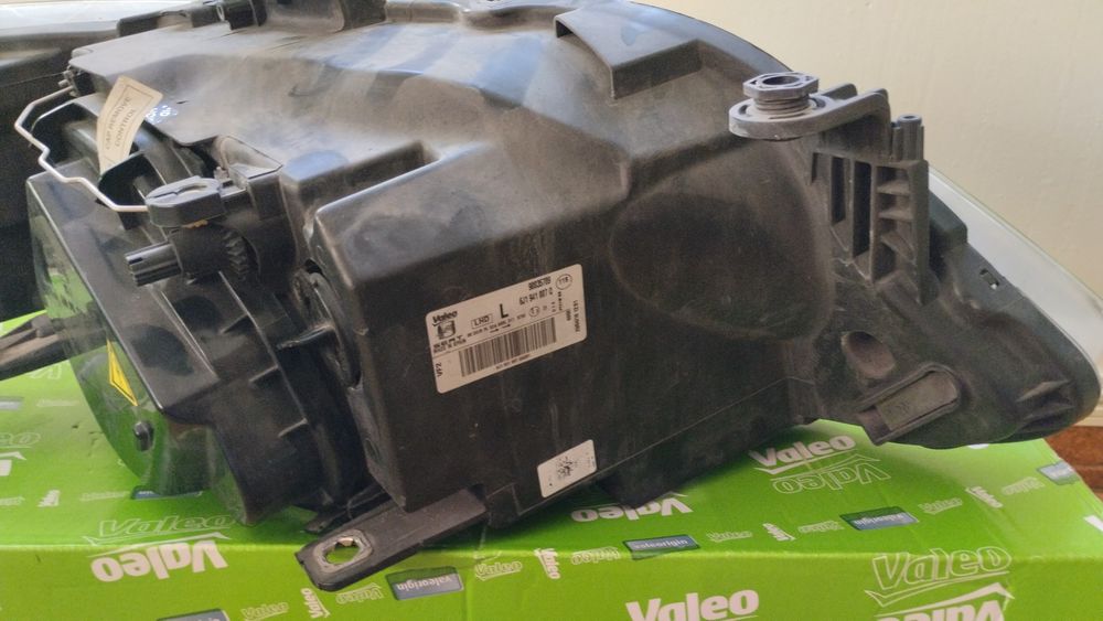 Farol Seat Ibiza FR 6j 2016 Valeo